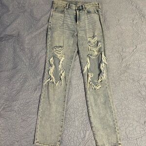 Women’s American Eagle Mom Jeans